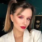 Юлия Дуброва