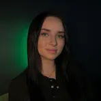 Віка Ущапівська