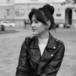 Юлія Перукар