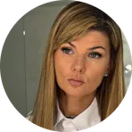 Каріна Санжаровец