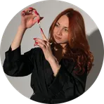 MARTA master of nail aesthetics