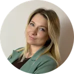 Діана Належита