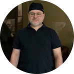 Дмитро Книш