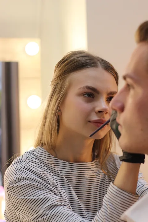 Зображення 2 з 6 у галереї "SIS’S"