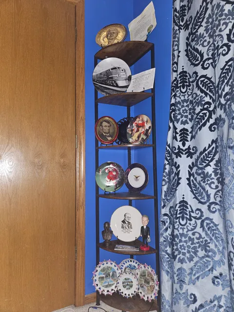 "President's Plates Museum" gallery image 5 of 6