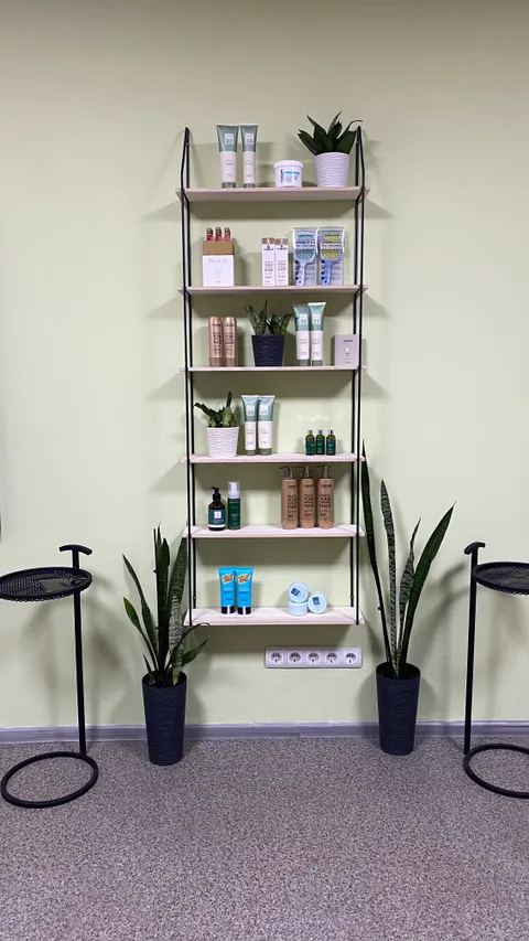 Зображення 2 з 16 у галереї "YARA hair treatment studio"