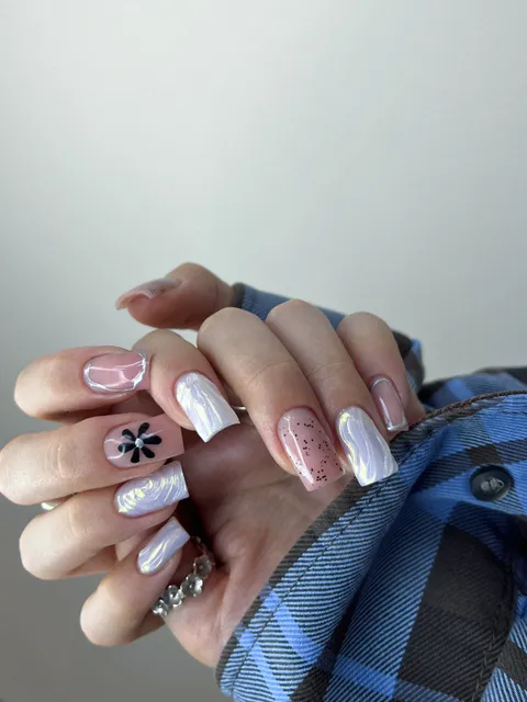 Зображення 8 з 30 у галереї "Манікюр у Києві, м. Лівобережна - Dolonki Nails 💅"