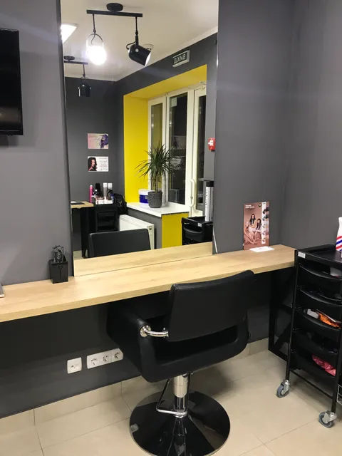 Зображення 1 з 12 у галереї "Backstage for beauty"