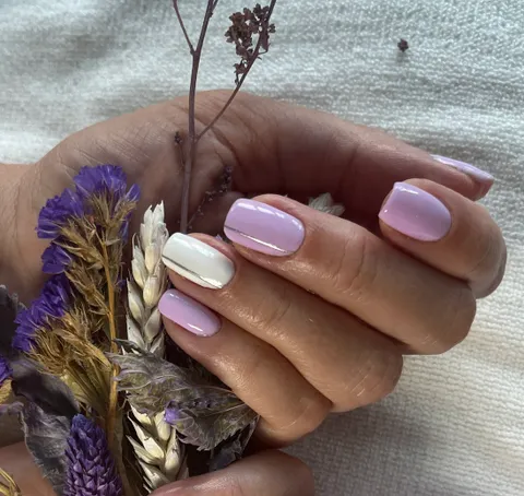 Imagem 2 de 7 na galeria de "Nails for you"