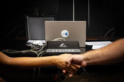 Зображення 1 з 1 у галереї "Polygraph Detector Service"