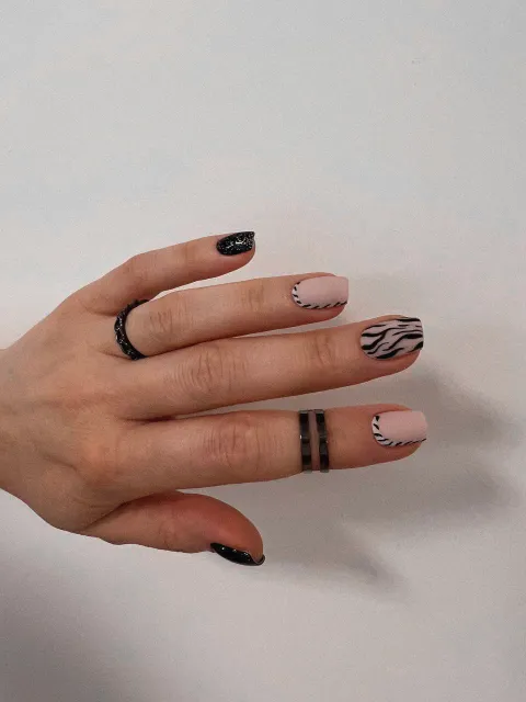 Зображення 7 з 25 у галереї "MK nail studio"