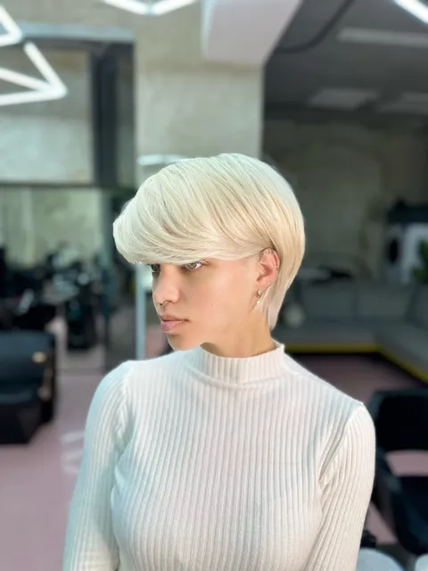 "Peter Bogdanov hair stylist" gallery image 10 of 16