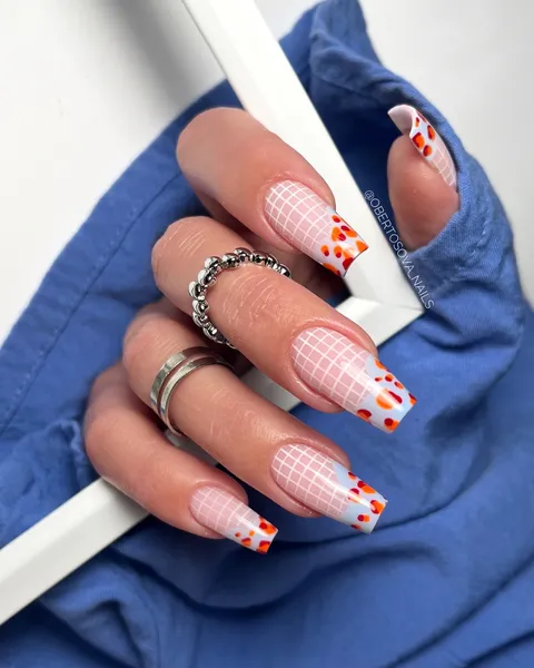 Зображення 1 з 44 у галереї "Obertosova_nails"