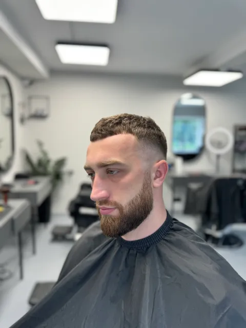 Зображення 9 з 10 у галереї "MF Barberschool | Максим Фролов Барбер"