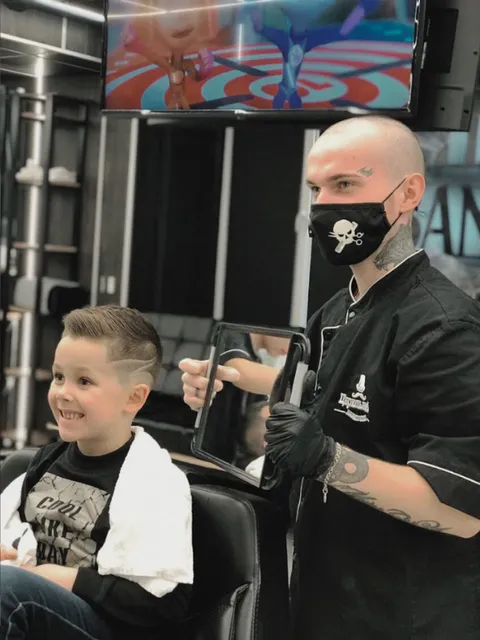 Зображення 10 з 10 у галереї "PIRATES BARBERSHOP"