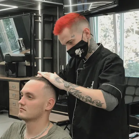 Зображення 5 з 10 у галереї "PIRATES BARBERSHOP"
