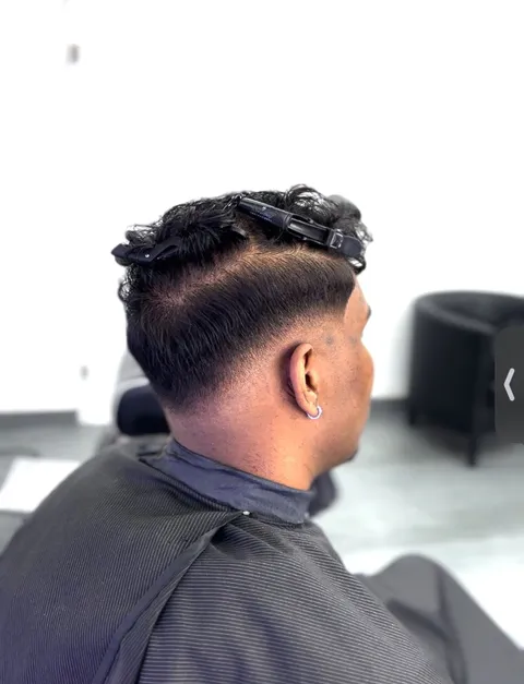 Bild 4 von 10 in der Galerie von "Coiffeur Dreispitz"