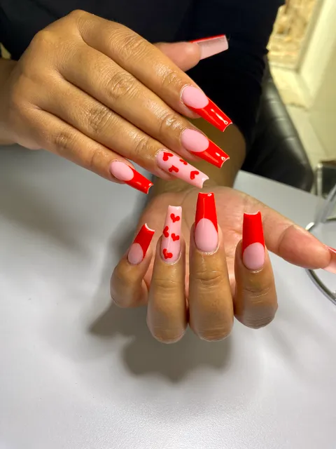 Image 2 of 12 in the gallery of "Didi Grace"