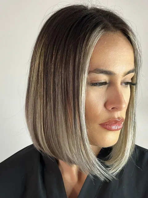 Imagen 3 de 8 en la galería de "Salón ORYSLAVA peluquería"