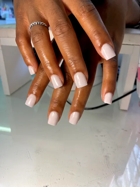 Image 8 of 12 in the gallery of "Didi Grace"