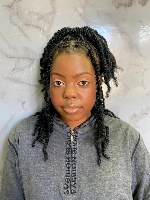 Image 6 of 12 in the gallery of "Didi Grace"