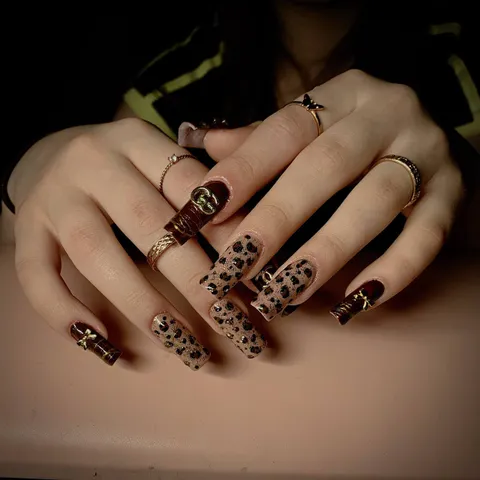 "CastleNails.ct" gallery image 8 of 10