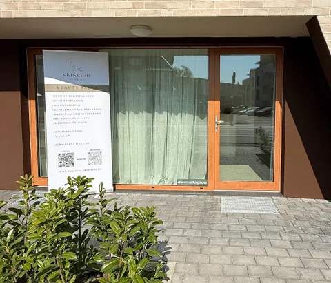 Bild 1 von 5 in der Galerie von "The Skincare House"