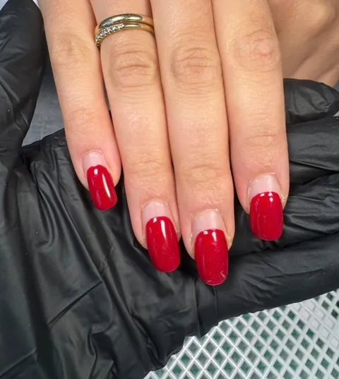 Bild 8 von 19 in der Galerie von "Tati Wegner Nails Studio"