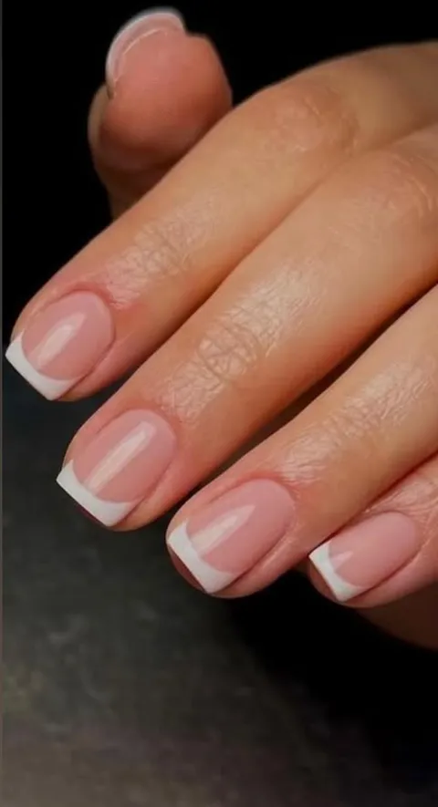 Bild 4 von 19 in der Galerie von "Tati Wegner Nails Studio"