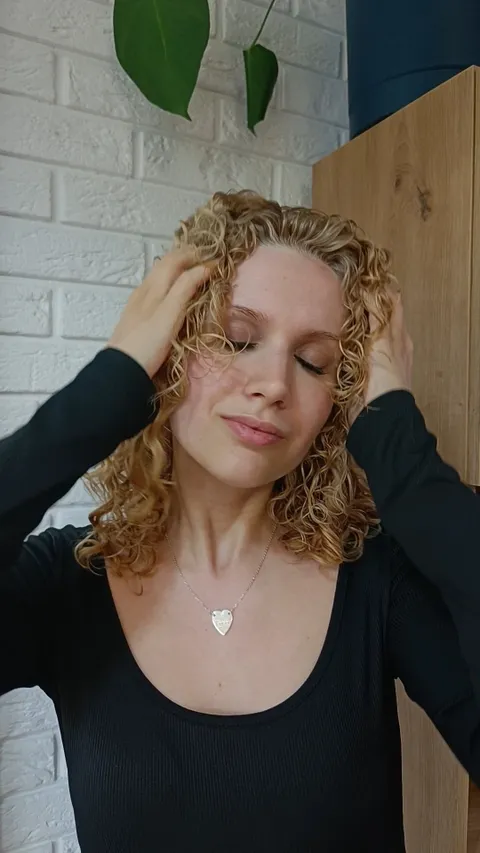 Obraz 2 z 35 w galerii "loki.perm.hair"