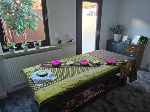 Bild 3 von 5 in der Galerie von "Suthaimassage"