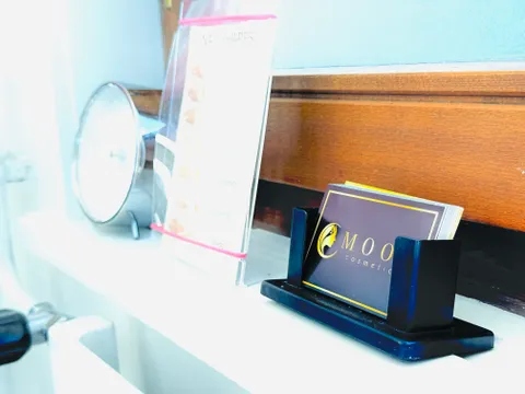 Bild 6 von 12 in der Galerie von "Mooncosmetics"