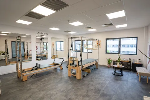 Imaginea 4 din 9 în galeria "Luna Pilates Studio"