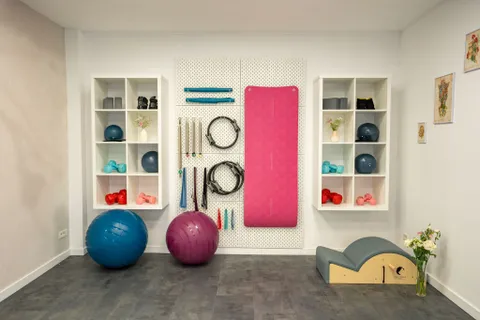 Imaginea 2 din 9 în galeria "Luna Pilates Studio"