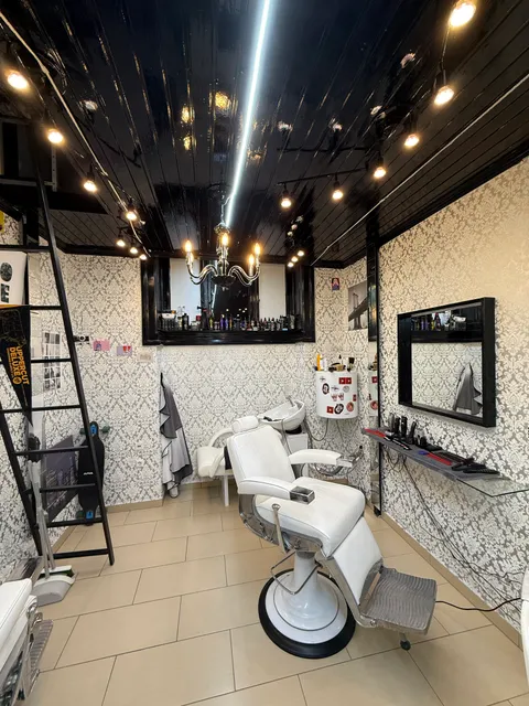 Bild 8 von 8 in der Galerie von "BARBERDOS"