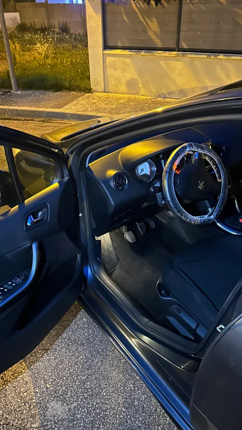 Image 8 sur 21 de la galerie « Bella Auto »