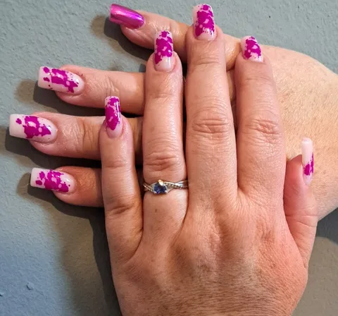 Bild 5 von 9 in der Galerie von "Beauty Nails By Nicky"