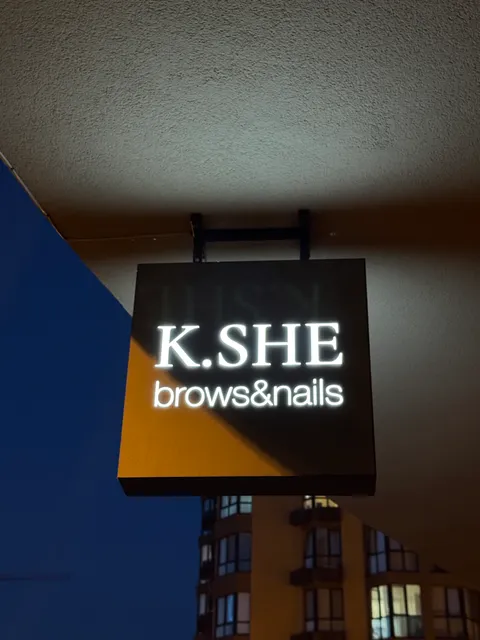 Зображення 10 з 15 у галереї "K.SHE brows&nails"
