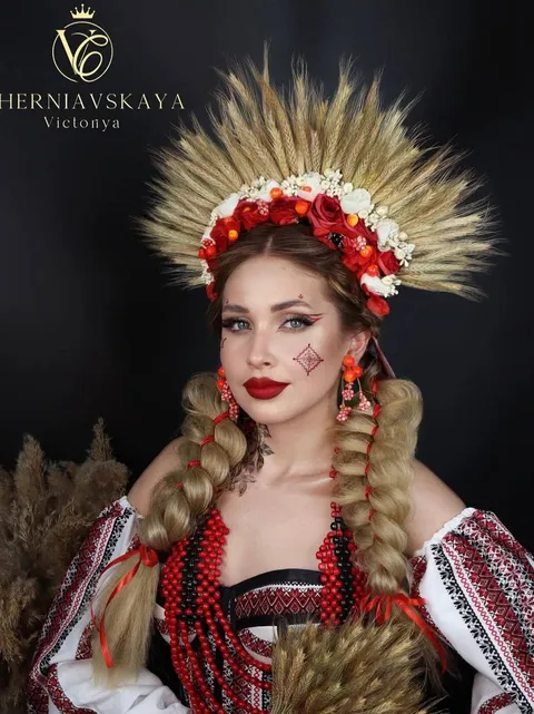 Зображення 1 з 7 у галереї "Lux studio"