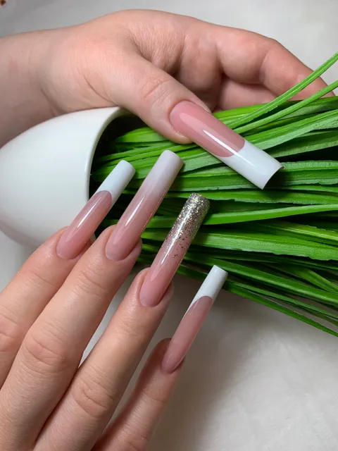 Зображення 8 з 15 у галереї "makoviichuk_nailroom"