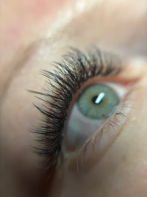 Bild 9 von 17 in der Galerie von "Studio.longlashes"