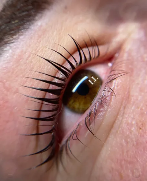 Bild 3 von 17 in der Galerie von "Studio.longlashes"