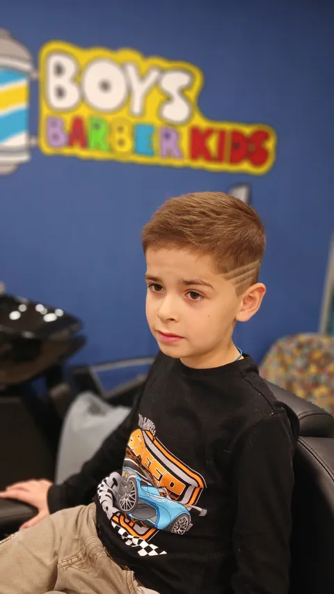 Зображення 5 з 21 у галереї "Boys BarberKids"