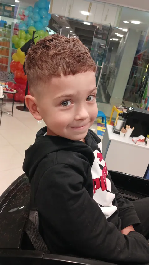 Зображення 6 з 21 у галереї "Boys BarberKids"