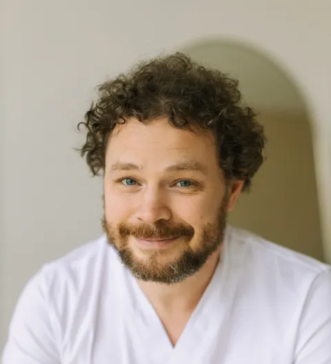 Зображення 1 з 4 у галереї "Ushakov massage"