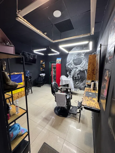 Зображення 1 з 2 у галереї "Be Real Barbershop"