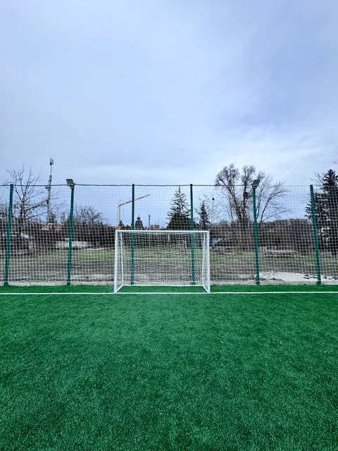 Зображення 4 з 9 у галереї "October Arena Chernivtsi"