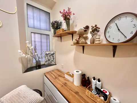 Зображення 5 з 8 у галереї "relight.massage"