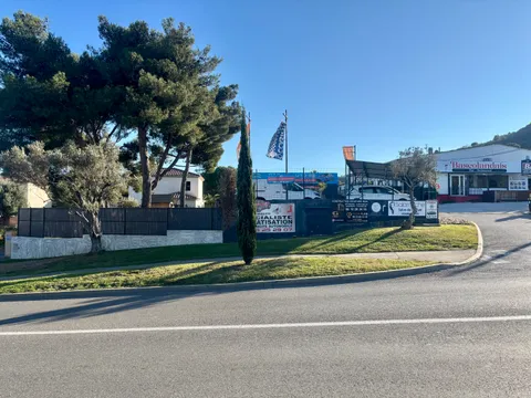 Image 1 sur 4 de la galerie « Pigeon Clean »