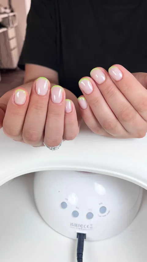 Bild 3 von 9 in der Galerie von "Olena Triskalo Kosmetik"